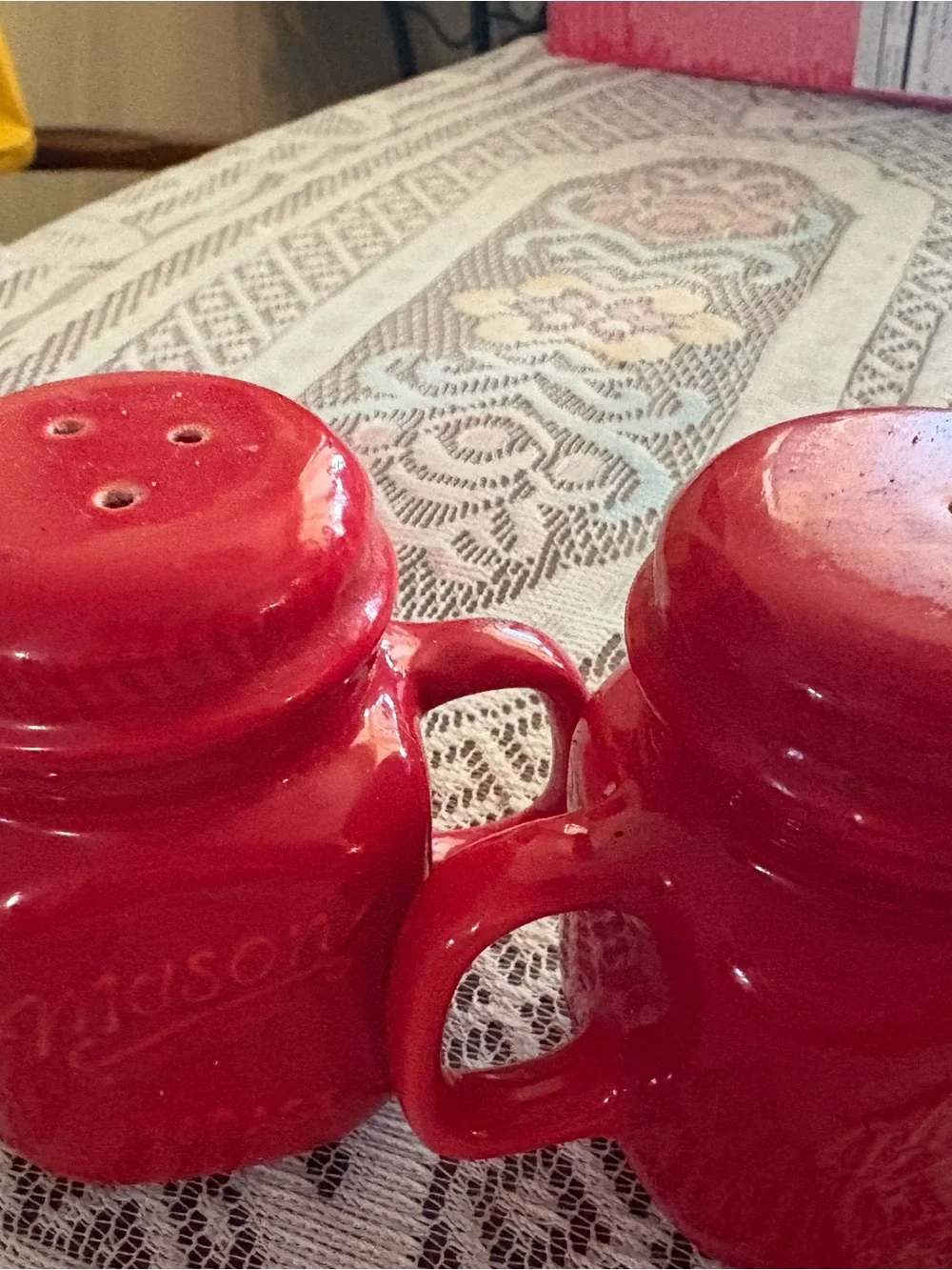 Red Mason Jar Ceramic Salt and Pepper Shaker Set